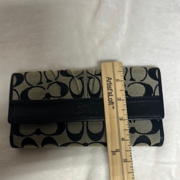 Coach Black and Cream Trifold Signature Wallet - Picture 10 of 11